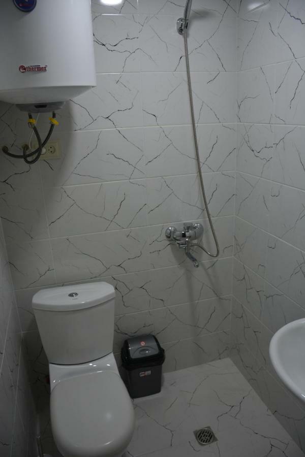 Guesthouse Mabu - 4 Newly Built Rooms In The Heart Of Mestia Bagian luar foto